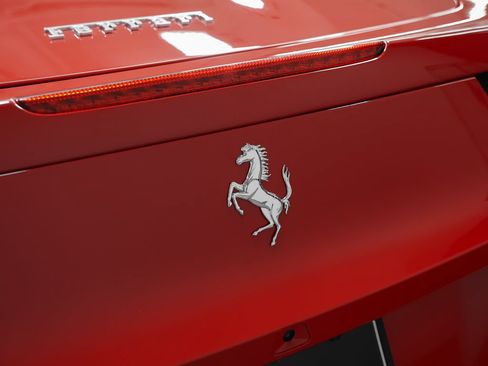 Certified 2012 Ferrari 458 Spider RWD image 33