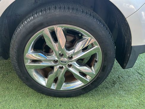 Used 2011 Ford Edge Limited w/ 302A Rapid Spec Order Code FWD image 46