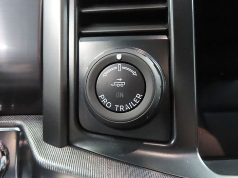 Used 2025 Ford F150 Lariat AWD/4WD image 62