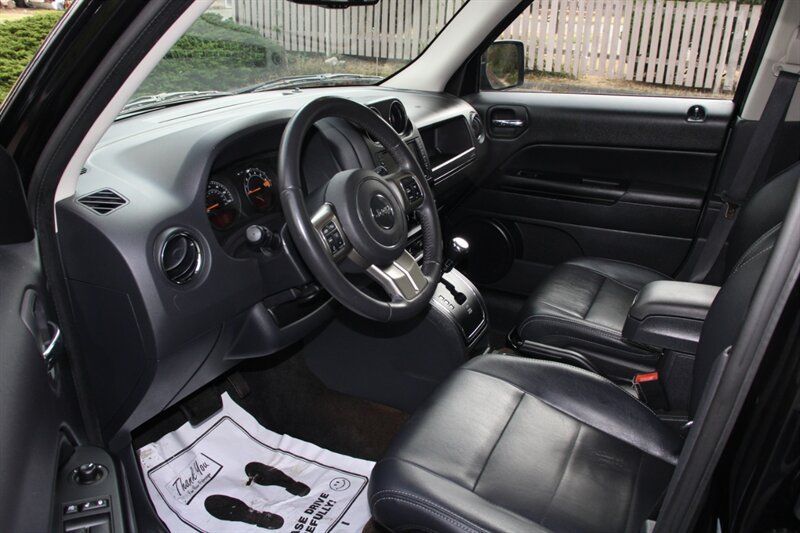 Used 2016 Jeep Patriot High Altitude AWD/4WD image 5