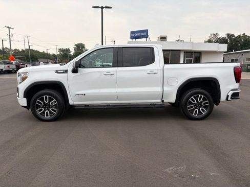 Used 2020 GMC Sierra 1500 AT4 w/ AT4 Premium Package AWD/4WD image 2