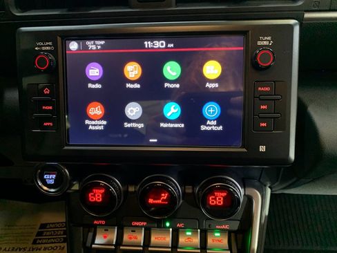 Used 2026 Toyota GR86 Premium w/ ALL Weather Mat Package (TMS) RWD image 21