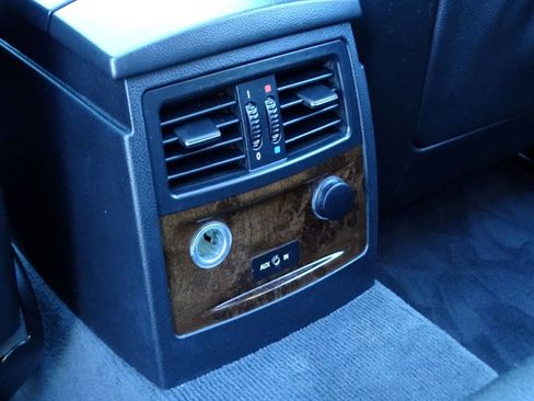 Used 2007 BMW 530xi Wagon image 39