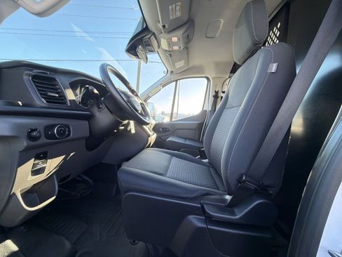 Used 2024 Ford Transit 250 Low Roof w/ Exterior Upgrade Package image 13