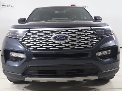 Used 2022 Ford Explorer Platinum w/ Equipment Group 601A AWD/4WD image 57
