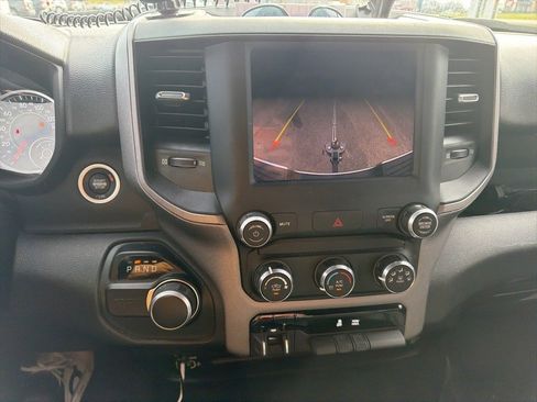 Used 2024 RAM 2500 Tradesman w/ Chrome Appearance Group image 11