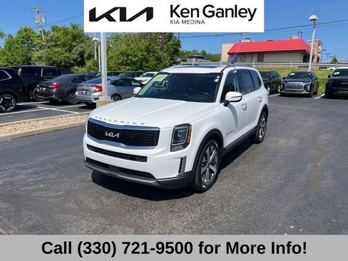 Certified 2022 Kia Telluride S AWD/4WD image 3