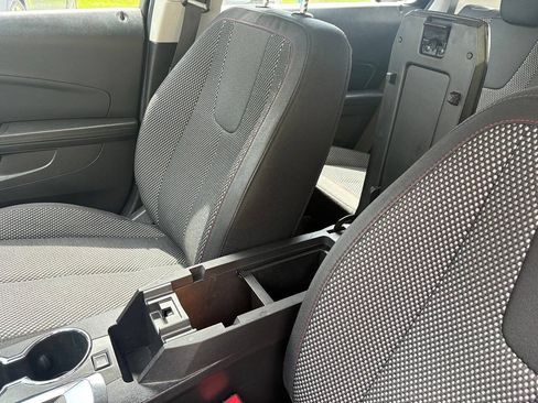 Used 2017 Chevrolet Equinox LS FWD image 14