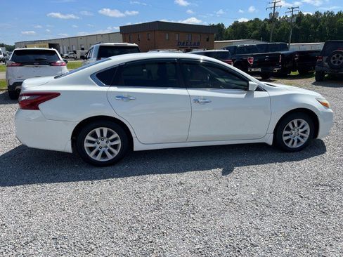 Used 2018 Nissan Altima 2.5 S w/ S Convenience Package FWD image 6