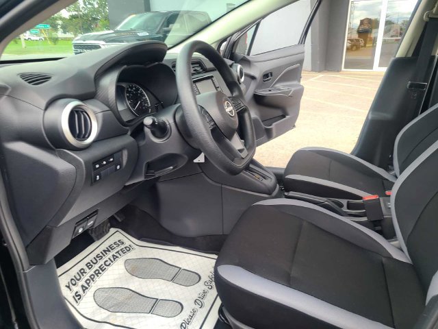Used 2025 Nissan Versa S w/ S Plus Package FWD image 16