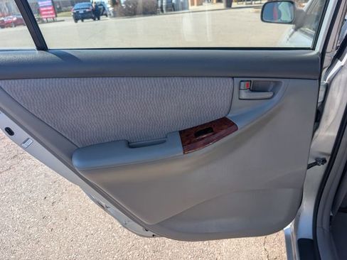 Used 2007 Toyota Corolla CE image 17