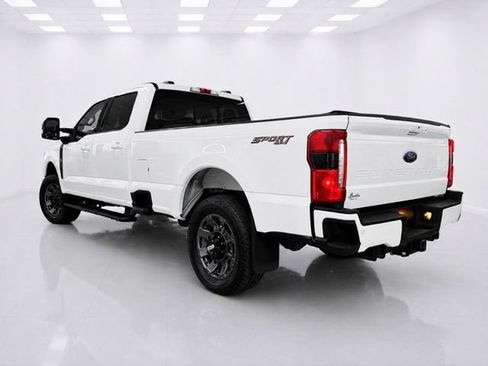Used 2023 Ford F250 Lariat w/ Lariat Ultimate Package AWD/4WD image 11