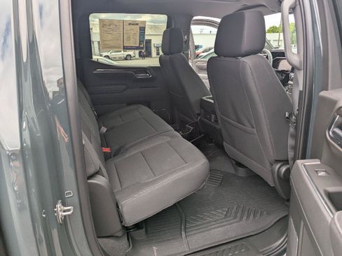 Used 2026 Chevrolet Silverado 1500 LT Trail Boss w/ Protection Package AWD/4WD image 32