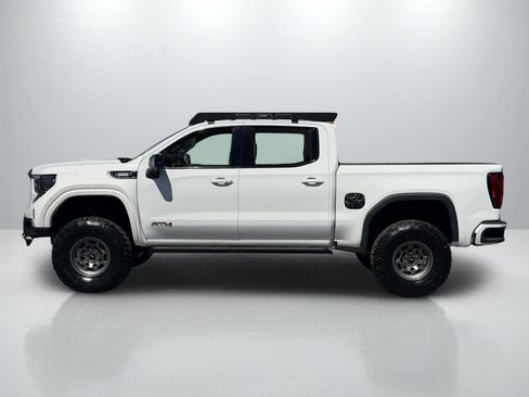 Used 2023 GMC Sierra 1500 AT4 AWD/4WD image 2