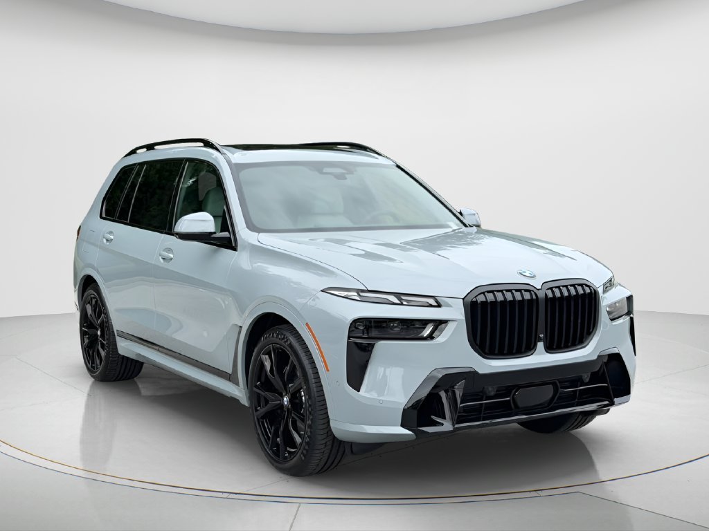 New 2027 BMW X7 xDrive40i w/ M Sport Package AWD/4WD image 3