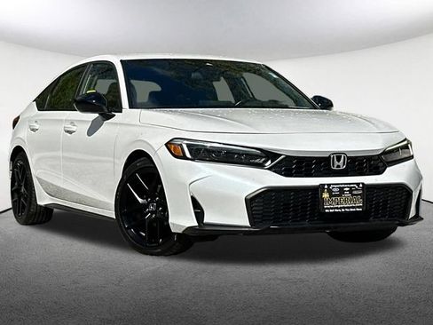Used 2025 Honda Civic Sport image 2