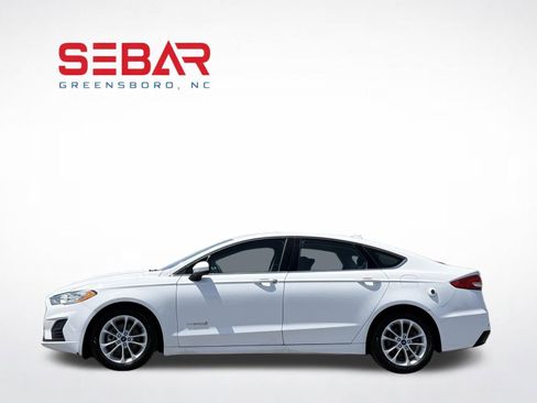 Used 2019 Ford Fusion SE FWD image 9
