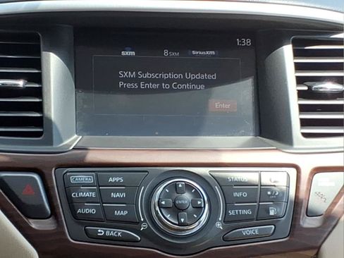Used 2018 Nissan Pathfinder Platinum AWD/4WD image 15