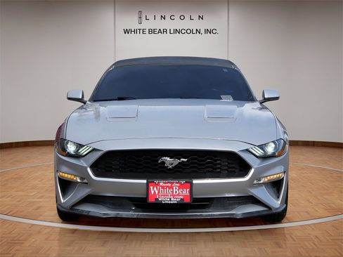 Used 2020 Ford Mustang Premium image 2
