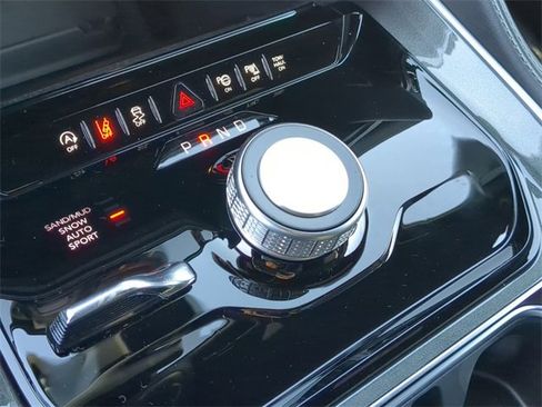 New 2024 Jeep Wagoneer 4WD w/ Premium Group I image 29