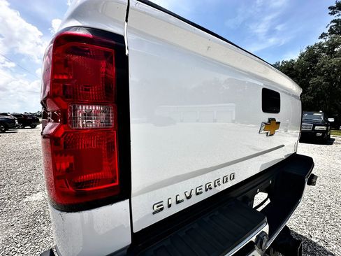 Used 2018 Chevrolet Silverado 2500 W/T AWD/4WD image 17