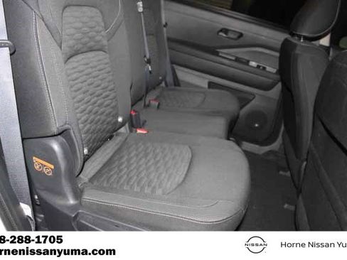 Certified 2023 Nissan Pathfinder S image 7