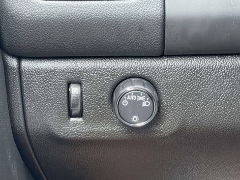 Used 2022 Chevrolet Colorado LT w/ Fleet Safety Package RWD image 35