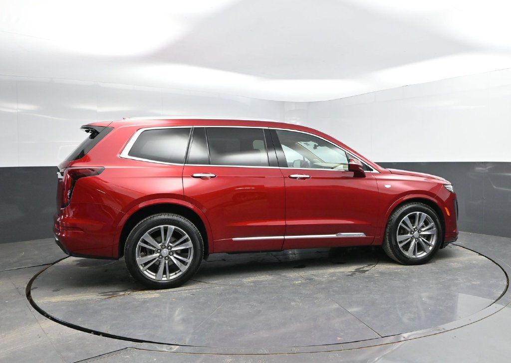 Used 2021 Cadillac XT6 Premium Luxury w/ Platinum Package AWD/4WD image 8
