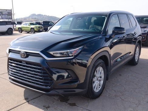 Used 2024 Toyota Grand Highlander AWD image 2