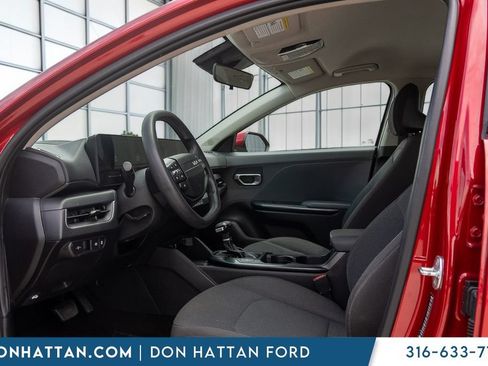 Used 2025 Kia K4 FWD image 3