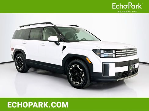 Used 2025 Hyundai Santa Fe SEL image 1