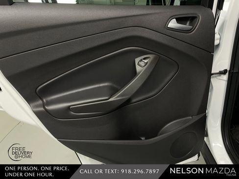 Used 2019 Ford Escape SEL image 36