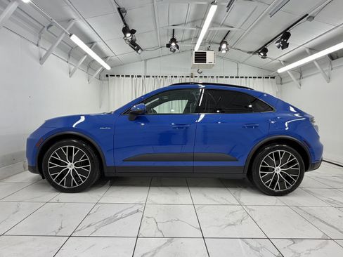New 2026 Porsche Macan 4 Electric image 2