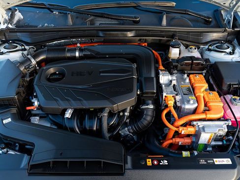 Certified 2025 Hyundai Sonata SEL FWD image 19