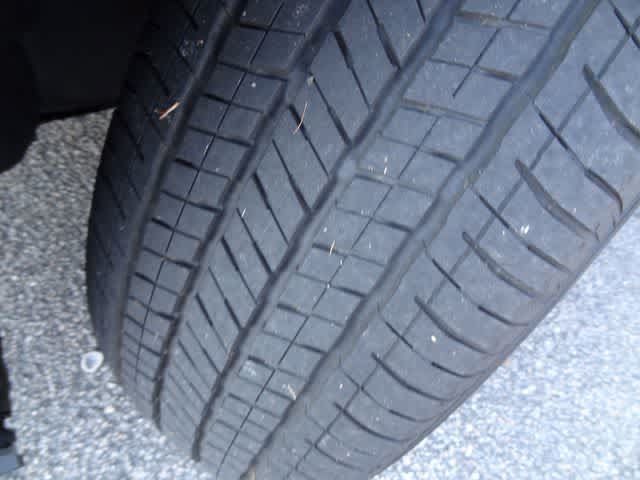 Used 2024 Toyota Sienna XLE FWD image 43