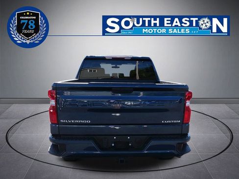 Used 2020 Chevrolet Silverado 1500 Custom w/ Custom Value Package image 4