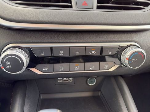 Certified 2022 Nissan Altima 2.5 SR w/ Midnight Edition Package image 14