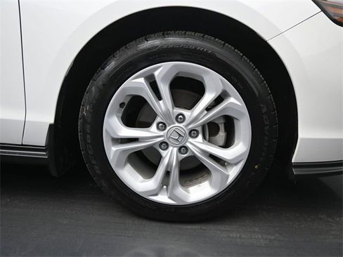Used 2023 Honda Accord LX image 41