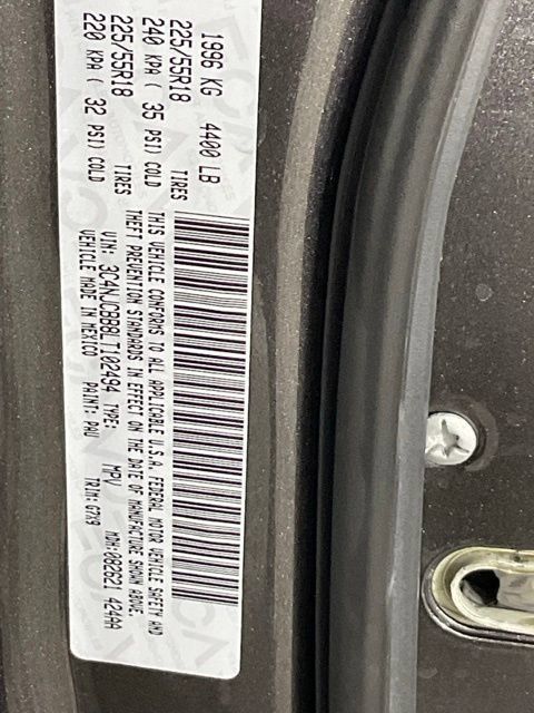 Used 2020 Jeep Compass Latitude FWD image 26