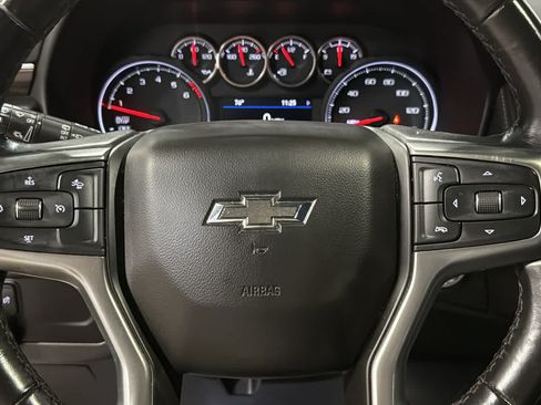 Used 2021 Chevrolet Suburban Z71 AWD/4WD image 11