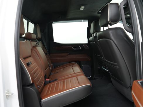 Used 2023 GMC Sierra 1500 Denali Ultimate image 13