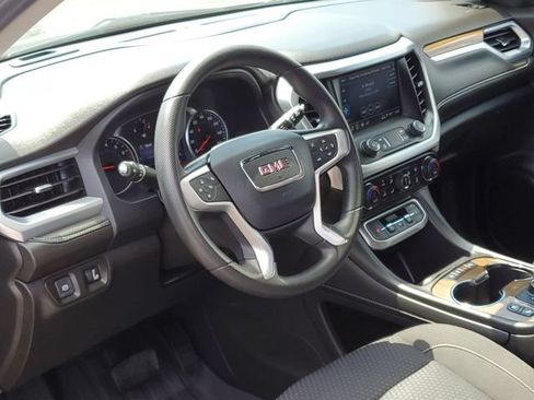 Certified 2022 GMC Acadia SLE w/ Driver Convenience Package AWD/4WD image 10