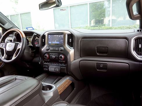 Used 2020 Chevrolet Silverado 1500 High Country image 7