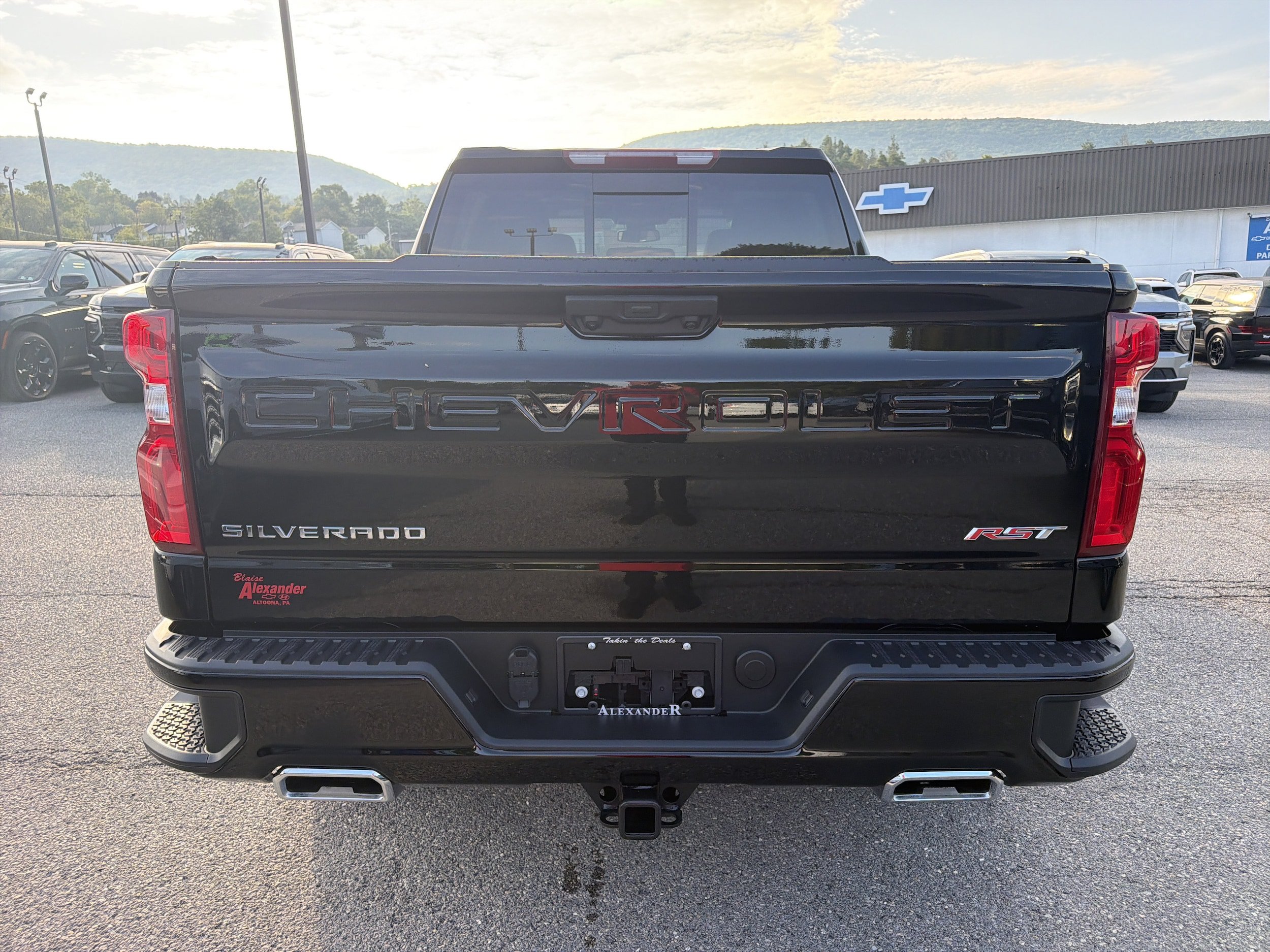 New 2026 Chevrolet Silverado 1500 RST w/ Convenience Package II AWD/4WD image 4