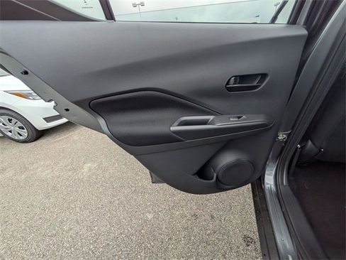 New 2025 Nissan Kicks Play S image 21