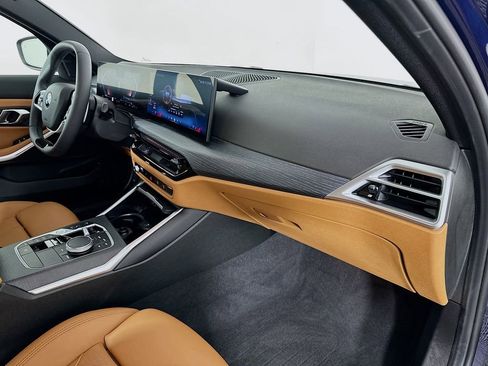 Used 2025 BMW 330i Sedan w/ Convenience Package image 31