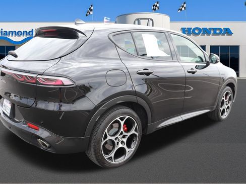 Used 2024 Alfa Romeo Tonale Veloce w/ Premium Interior Package AWD/4WD image 6