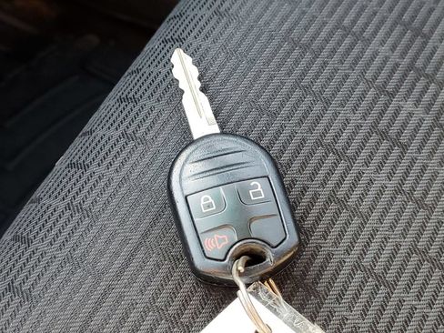 Used 2014 Ford Explorer XLT AWD/4WD image 26