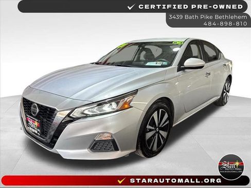 Used 2021 Nissan Altima 2.5 SV image 1