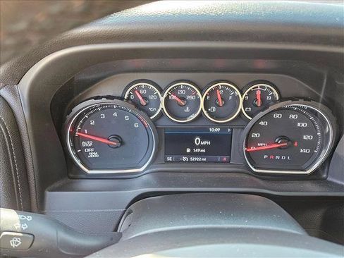 Used 2021 Chevrolet Silverado 1500 LT image 19